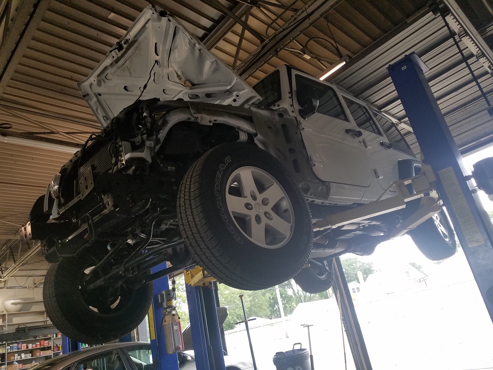 Cherry Hill Auto Care in Dearborn Heights