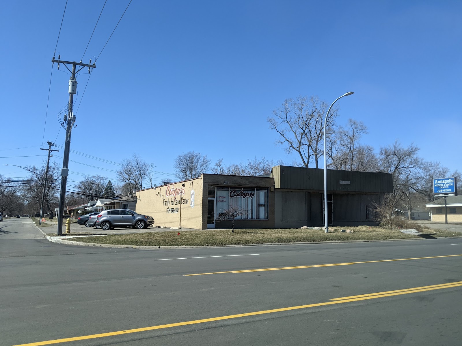 Colognes Family Hair Center in Inkster