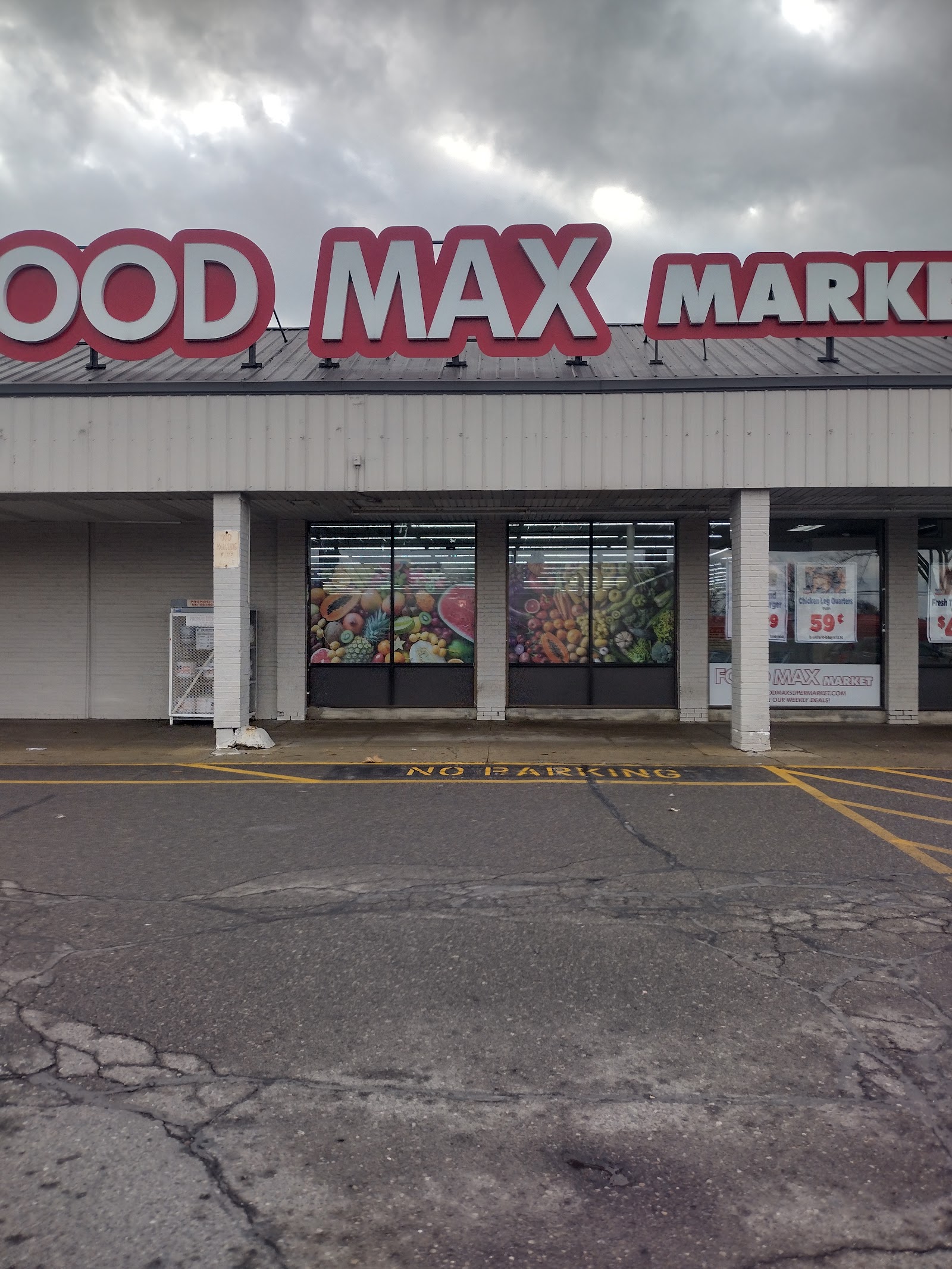Food Max Supermarket in Inkster