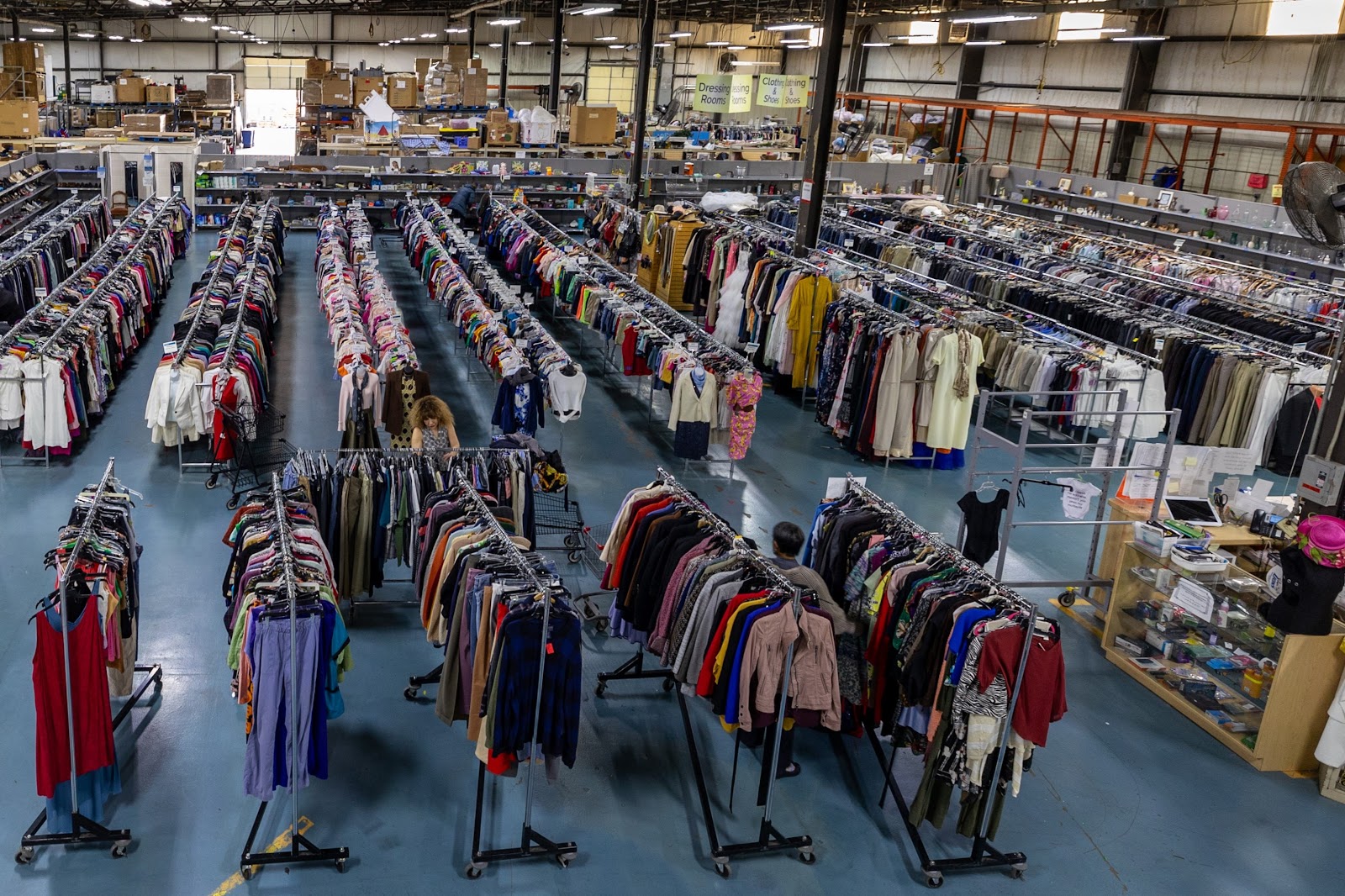 Good Deeds Resale Shop — photo